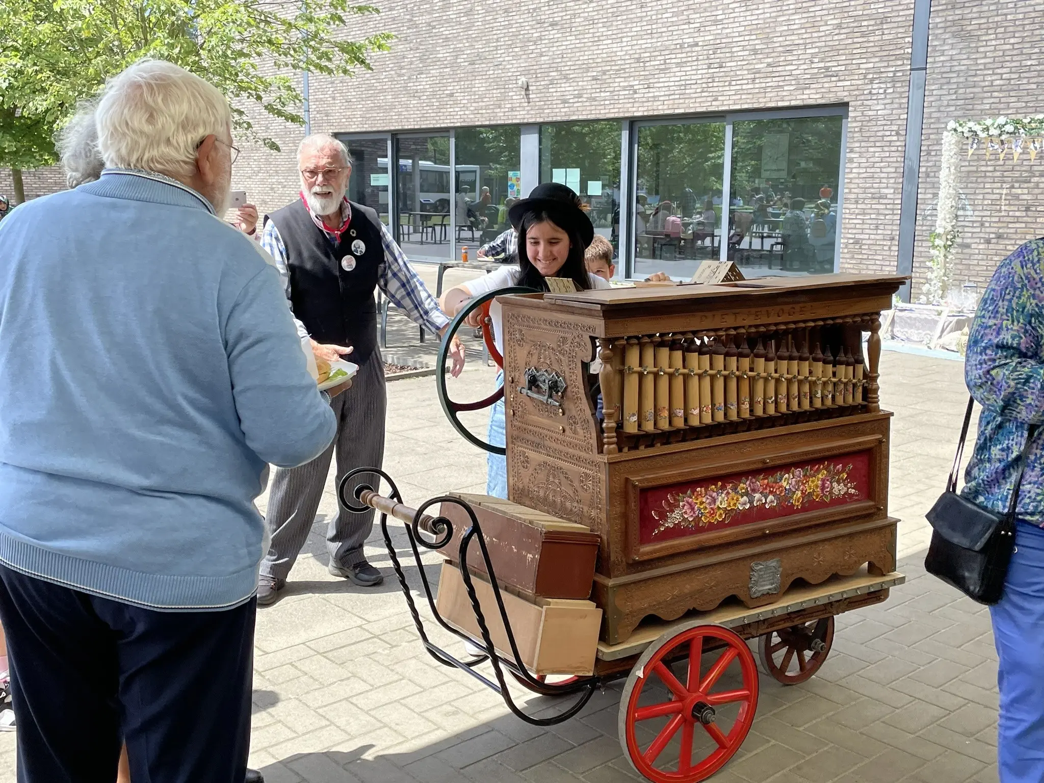 news-bayrammee-feestmee-laat-mensen-samen-9